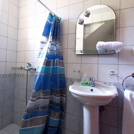Villa Skala Sleeps 6