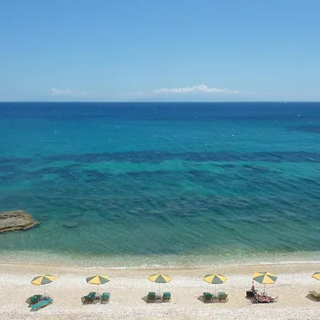Villa Skala Sleeps 6