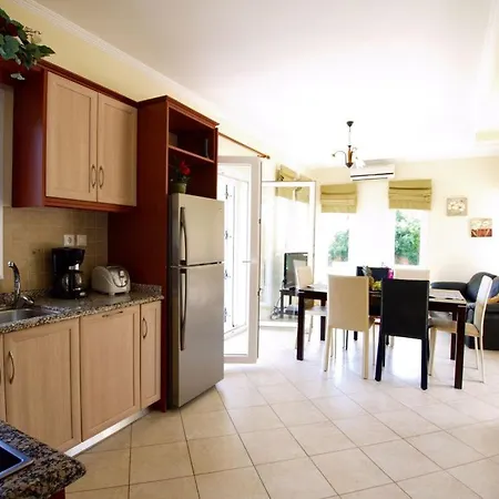 Skala Sleeps 6 * Spathion